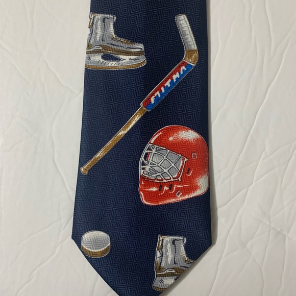 Vintage Suits Tie For Hockey Lovers Hockey Tie - Picture 2 of 5